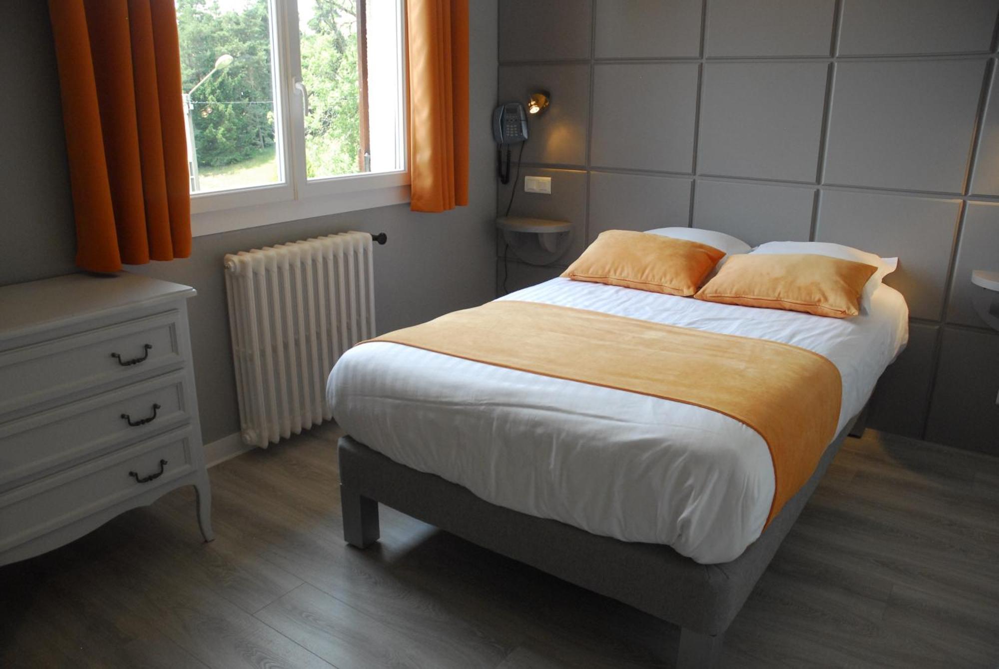 Logis Hotel Le Relais Du Bois Vialotte Le Chambon-sur-Lignon Exterior foto
